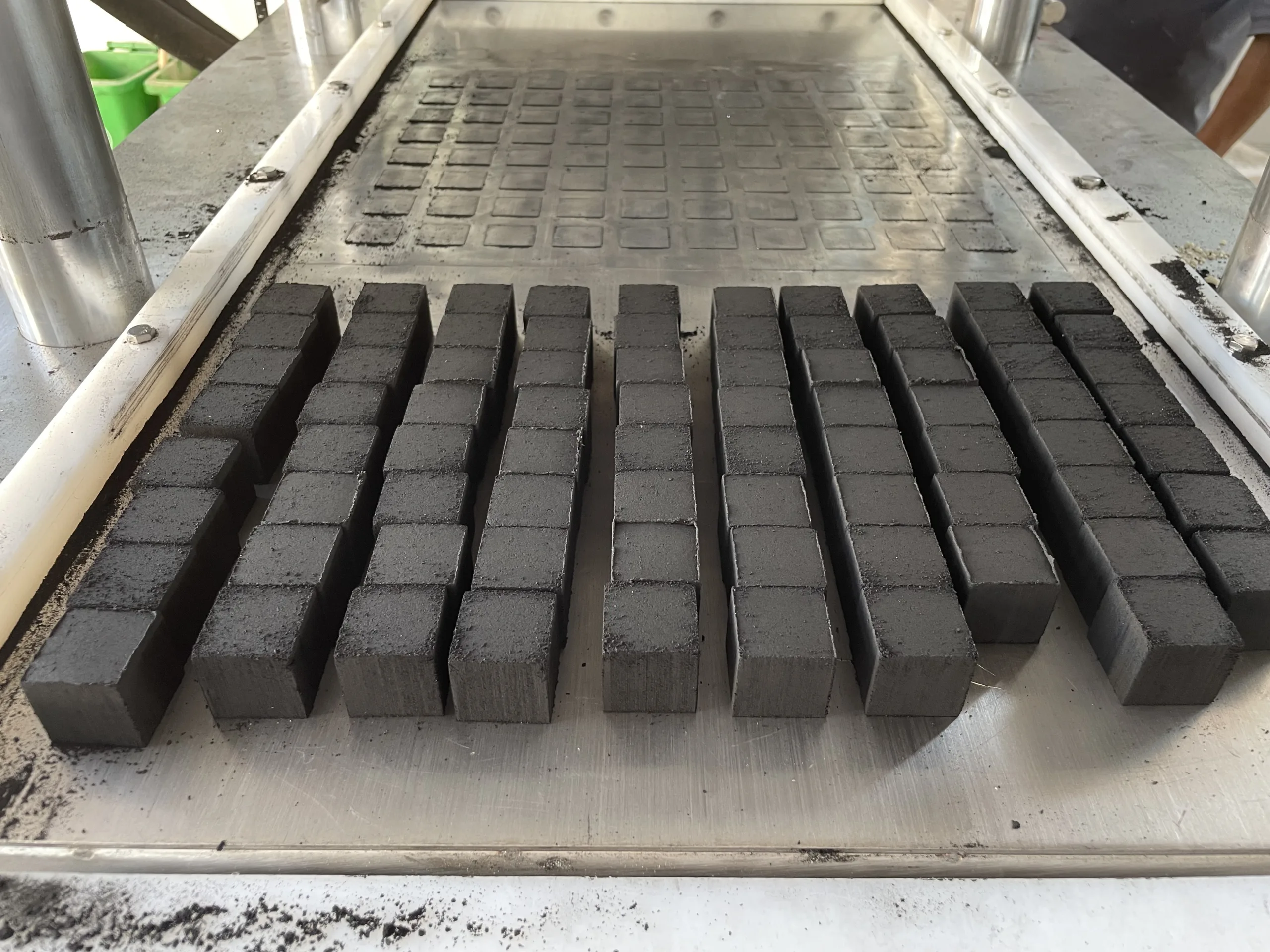 Square charcoal
